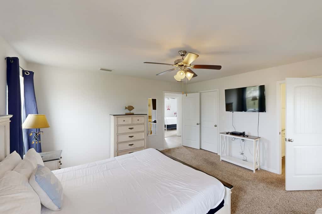 Lovely Home with Screened-In Porches, Balcony & Shared Pool - Walk to the Beach