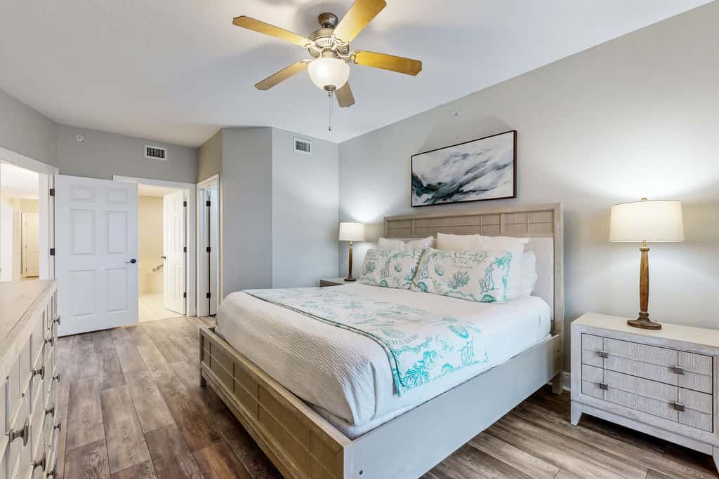 Gulf-front condo with washer/dryer, pools, hot tub, fitness room, & beach access