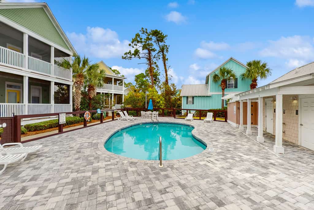 Barefoot Cottages D135 : Sandy Turtle