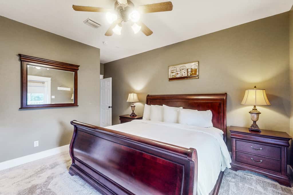 Spacious dog-friendly home with pool, hot tub, access to tennis, pickle ball, pools