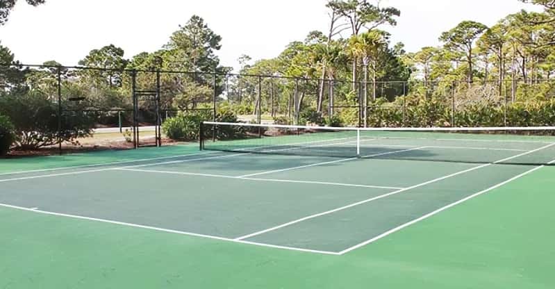 Spacious dog-friendly home with pool, hot tub, access to tennis, pickle ball, pools
