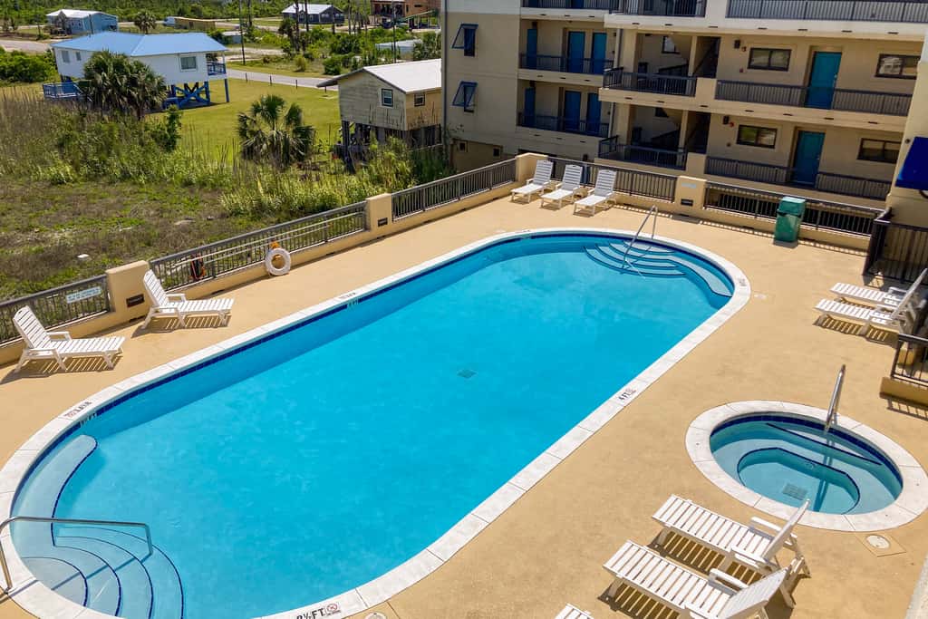 Renovated oceanfront condo with lanai, pool, hot tub & view - snowbird-friendly