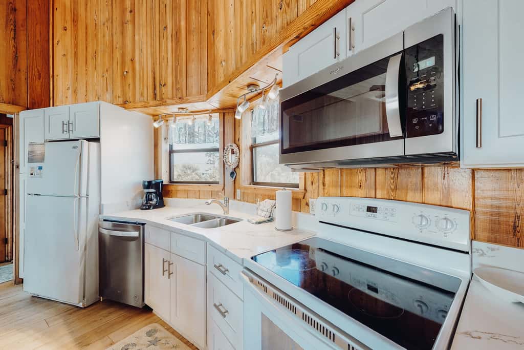 Gulf-front home with WiFi, private beach boardwalk & views - dog-friendly
