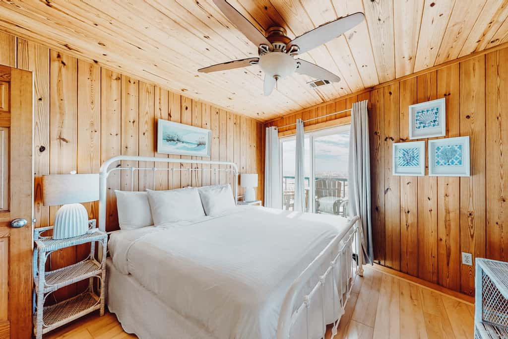 Gulf-front home with WiFi, private beach boardwalk & views - dog-friendly