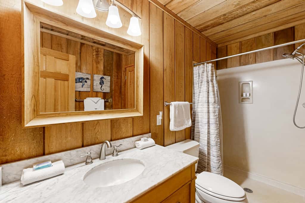 Dog-friendly gulf front home with panoramic gulf views from the sundeck