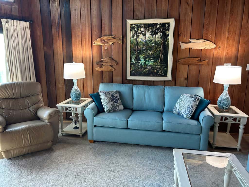 Dog-friendly gulf front home with panoramic gulf views from the sundeck