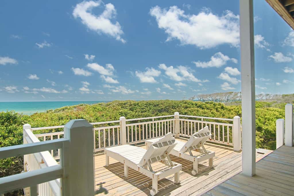 Beachfront home, beach gear, on-site neighborhood pool, tennis & fitness room