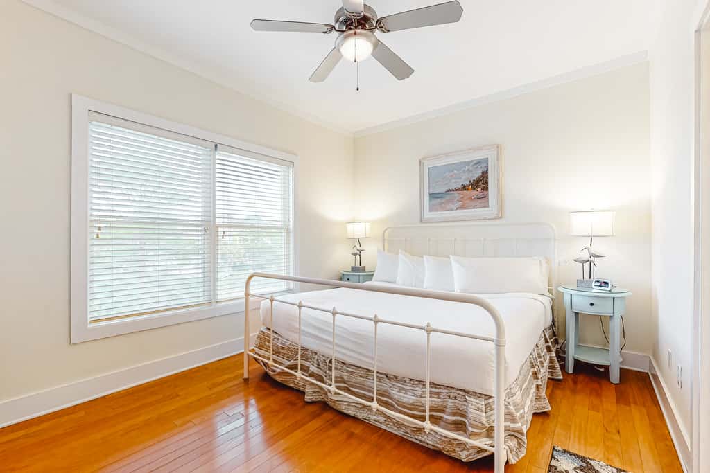 Spacious dog-friendly home with elevator, screened decks, on-site pool, & gym