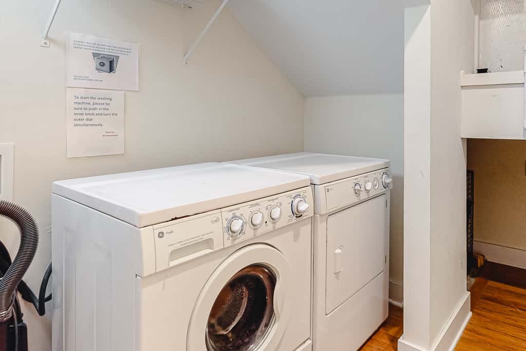 Spacious dog-friendly home with elevator, screened decks, on-site pool, & gym
