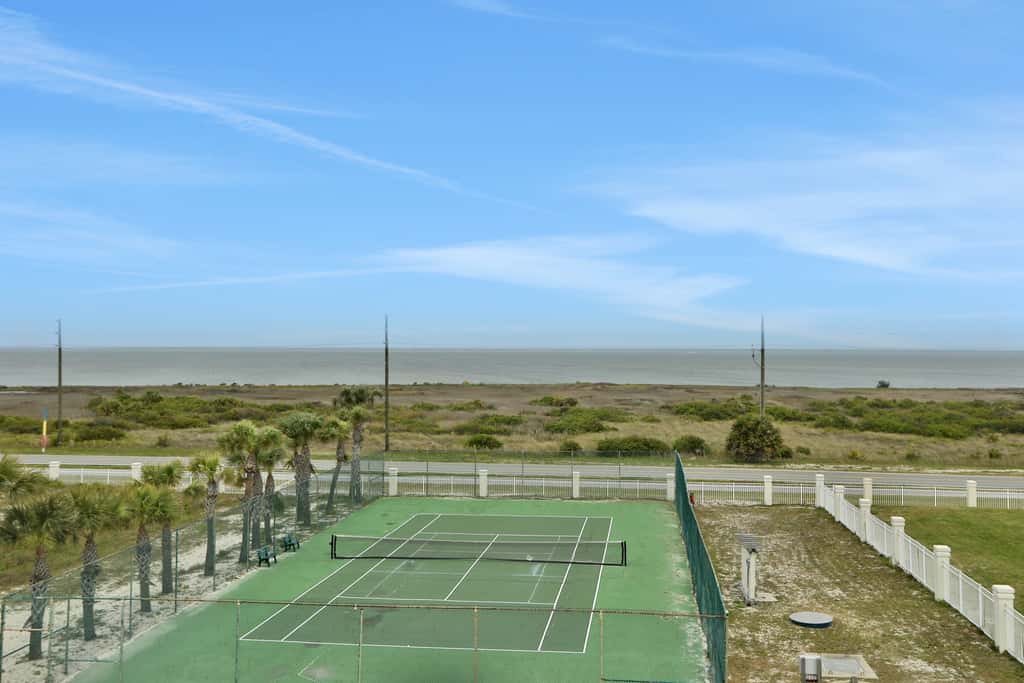 Newly constructed beachfront home with panoramic bay & Gulf views
