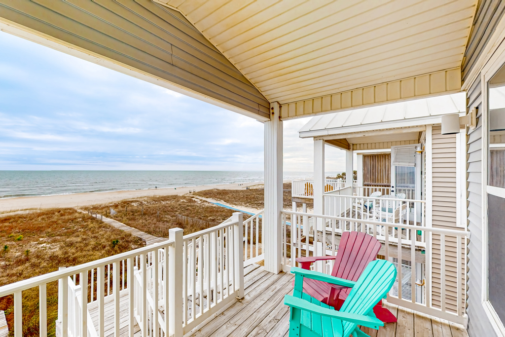 Newly renovated gulf front home - Dog friendly, multiple decks, boardwalk 2 beach