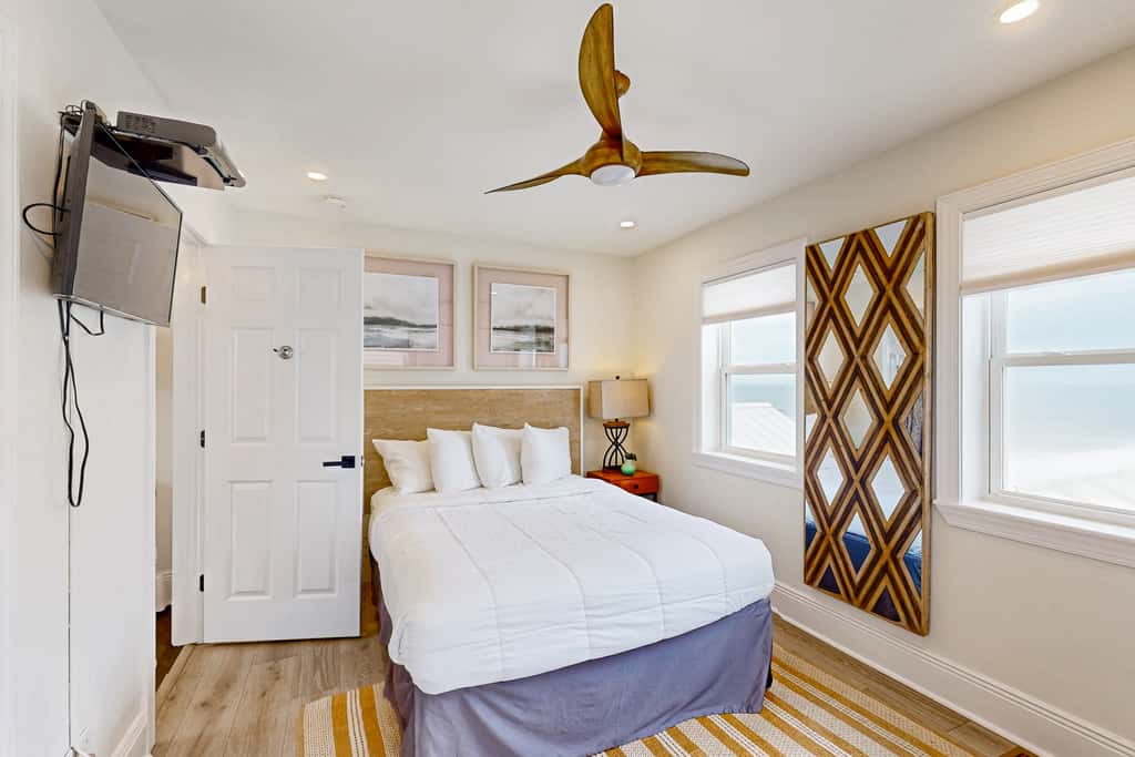 Newly renovated gulf front home - Dog friendly, multiple decks, boardwalk 2 beach