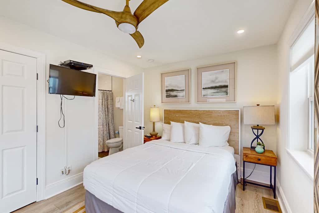 Newly renovated gulf front home - Dog friendly, multiple decks, boardwalk 2 beach