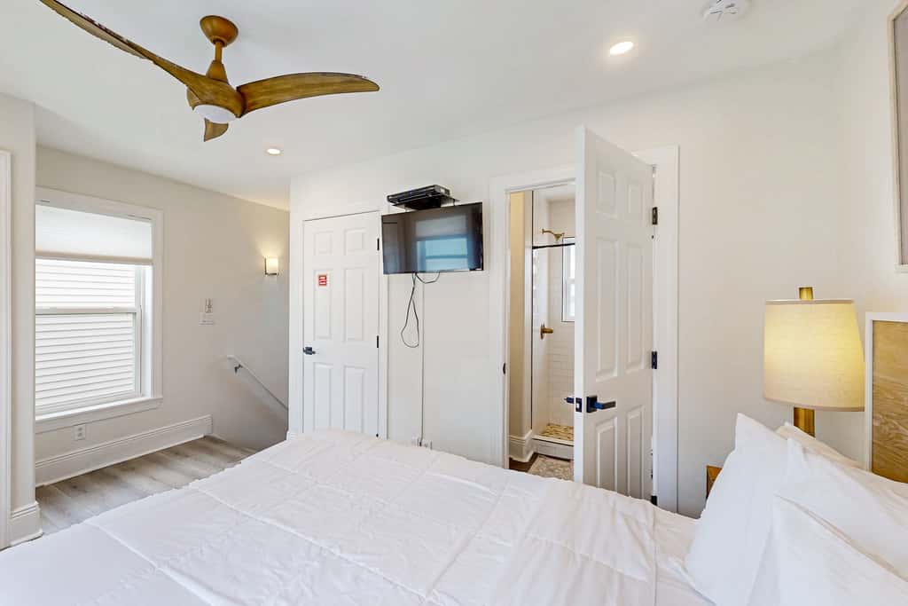 Newly renovated gulf front home - Dog friendly, multiple decks, boardwalk 2 beach
