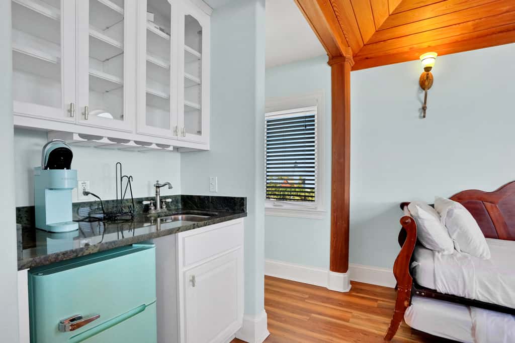 Beachfront home with pool, elevator, dog-friendly