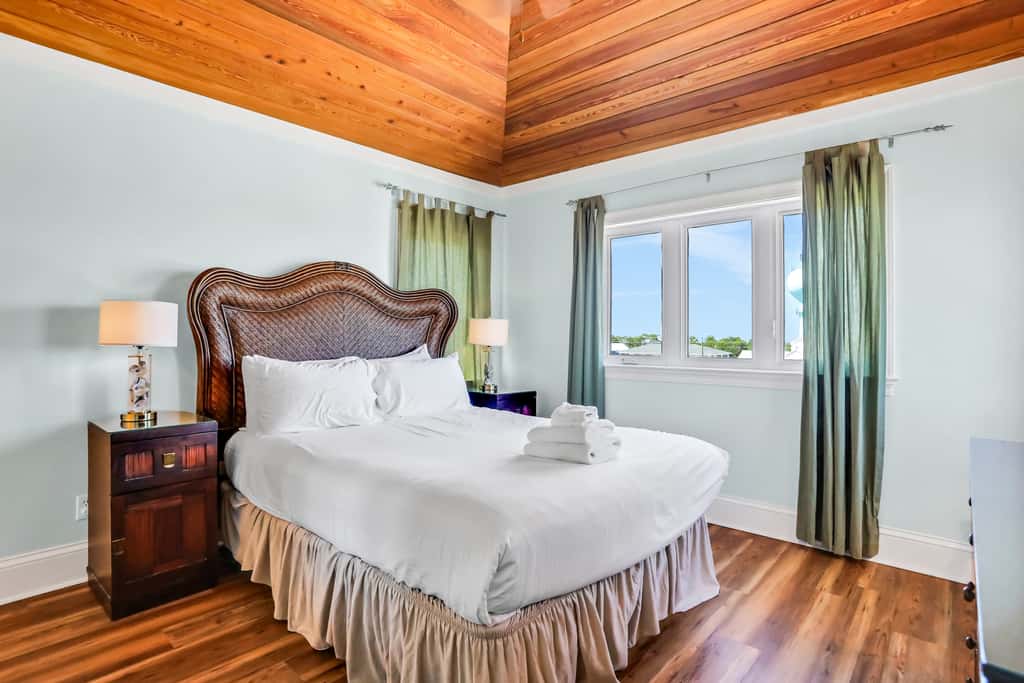 Beachfront home with pool, elevator, dog-friendly