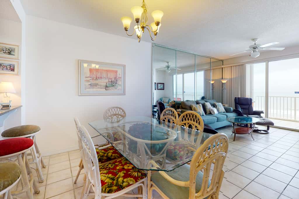 Gulf Dunes 513 - Vibrant Waterfront Condo, Short Drive to Plenty of Tasty Dining Spots
