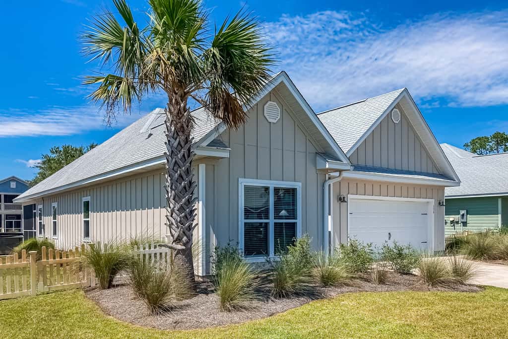 House in Port St Joe with a hot tub & additional suite