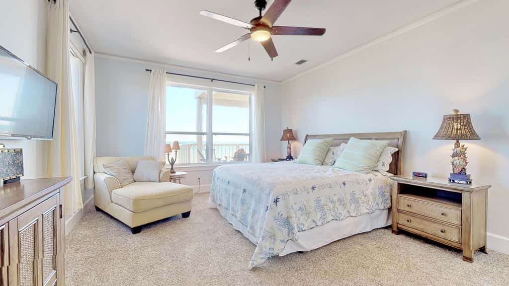 Upscale beachfront home with private hot tub, grill, on-site pools, gym, dogs OK
