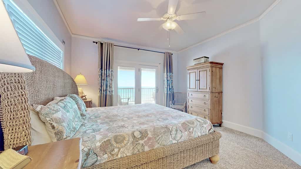 Upscale beachfront home with private hot tub, grill, on-site pools, gym, dogs OK