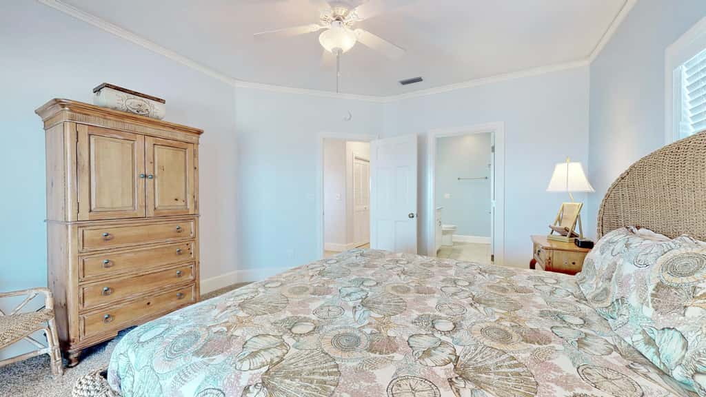 Upscale beachfront home with private hot tub, grill, on-site pools, gym, dogs OK