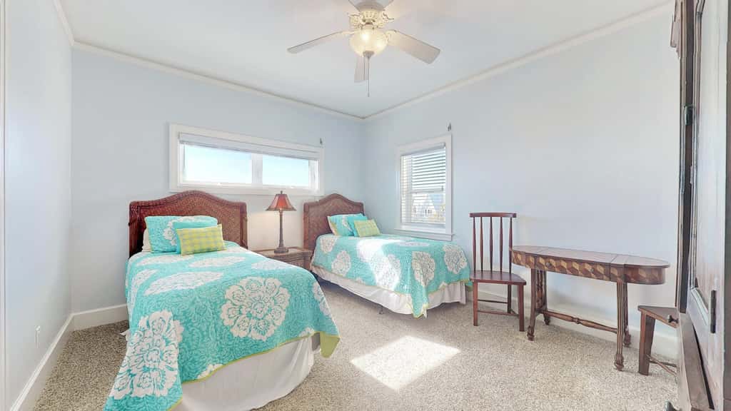 Upscale beachfront home with private hot tub, grill, on-site pools, gym, dogs OK