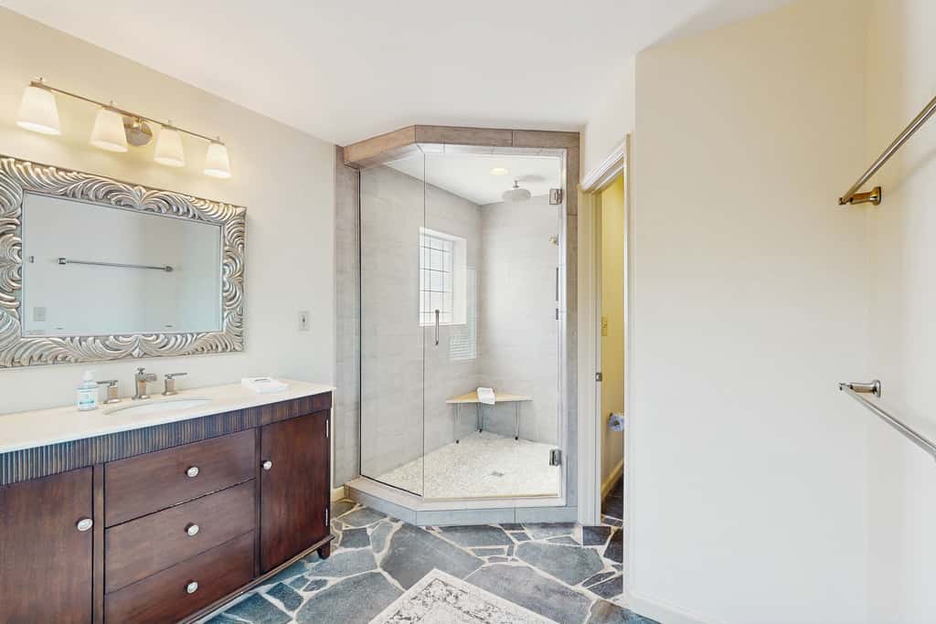 Gorgeous coastal home with plenty of space, shared pool and easy beach access