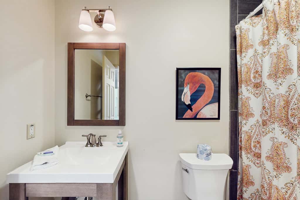 Gorgeous coastal home with plenty of space, shared pool and easy beach access