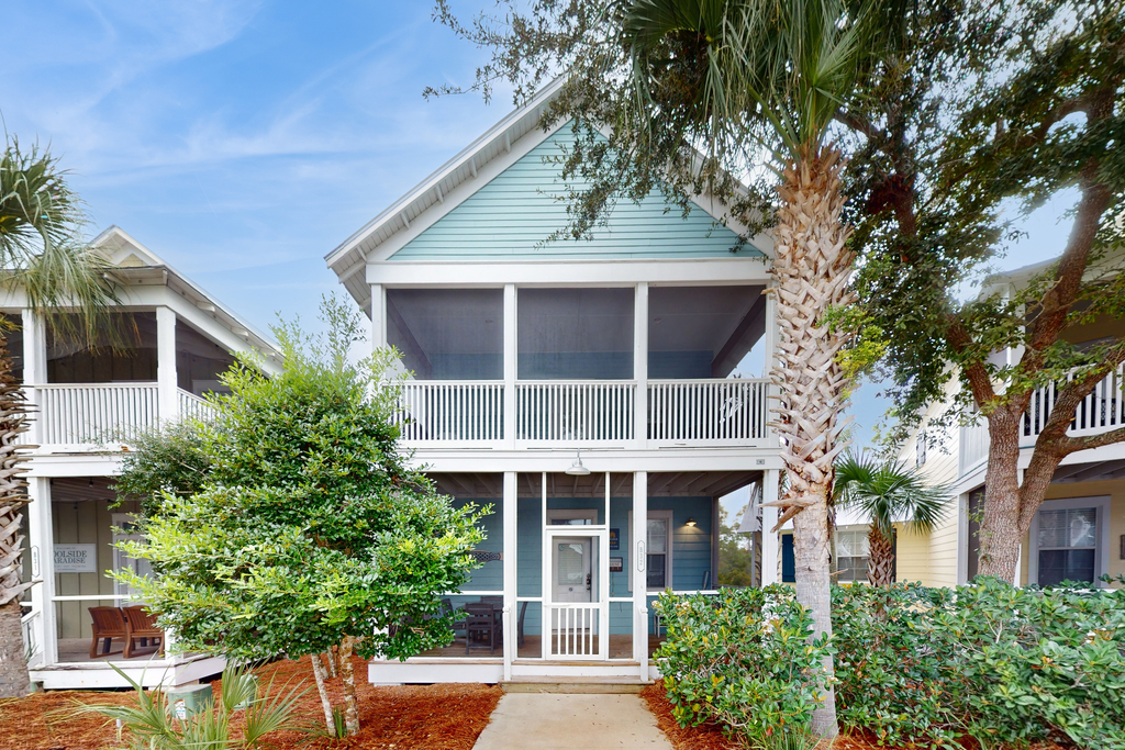 Family-Friendly Home with Shared Hot Tub - Beach Access 1 Mile Away