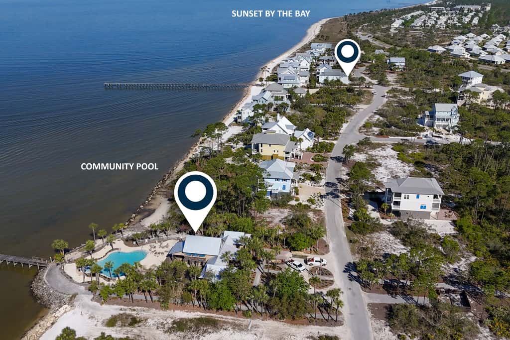 Gulf-front home with infinity pool, AC, kayaks, & paddleboard - close to beach