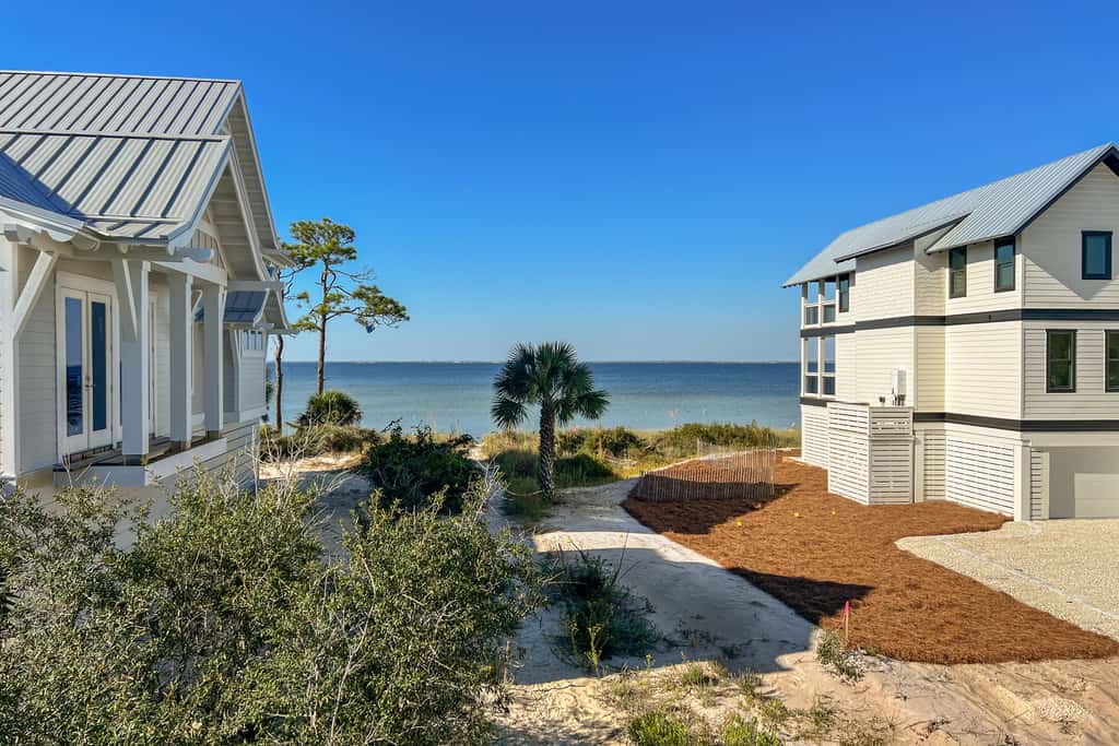 Gulf-front home with infinity pool, AC, kayaks, & paddleboard - close to beach