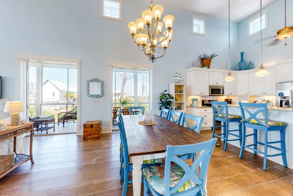 Gulf-front home with infinity pool, AC, kayaks, & paddleboard - close to beach
