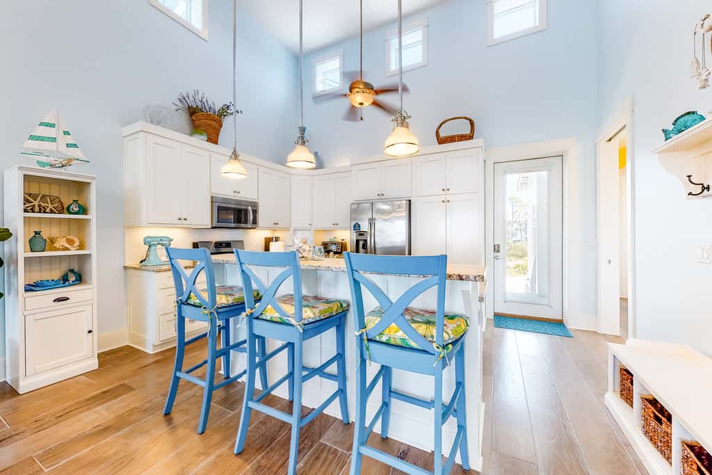 Gulf-front home with infinity pool, AC, kayaks, & paddleboard - close to beach
