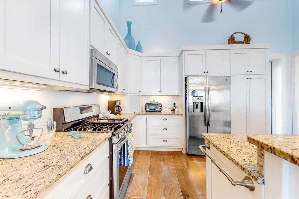Gulf-front home with infinity pool, AC, kayaks, & paddleboard - close to beach