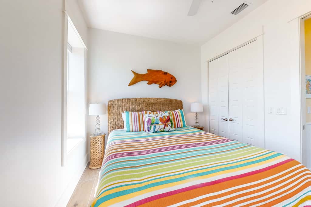 Gulf-front home with infinity pool, AC, kayaks, & paddleboard - close to beach