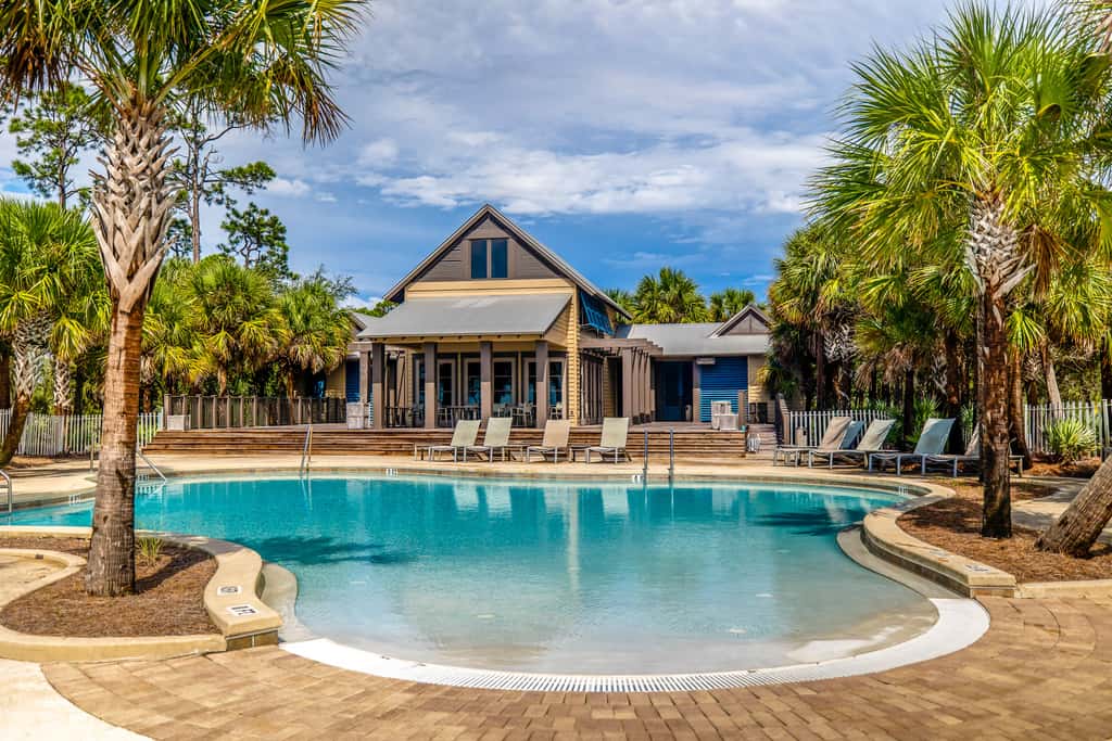 Gulf-front home with infinity pool, AC, kayaks, & paddleboard - close to beach