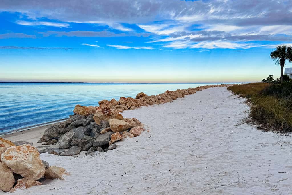 Gulf-front home with infinity pool, AC, kayaks, & paddleboard - close to beach