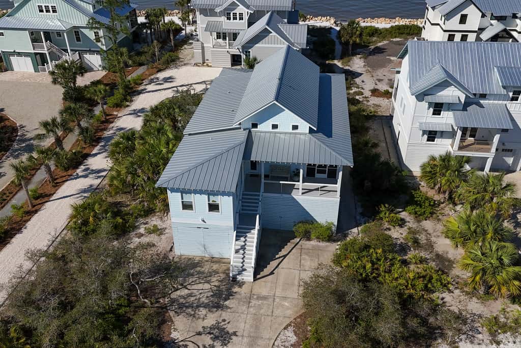 Gulf-front home with infinity pool, AC, kayaks, & paddleboard - close to beach