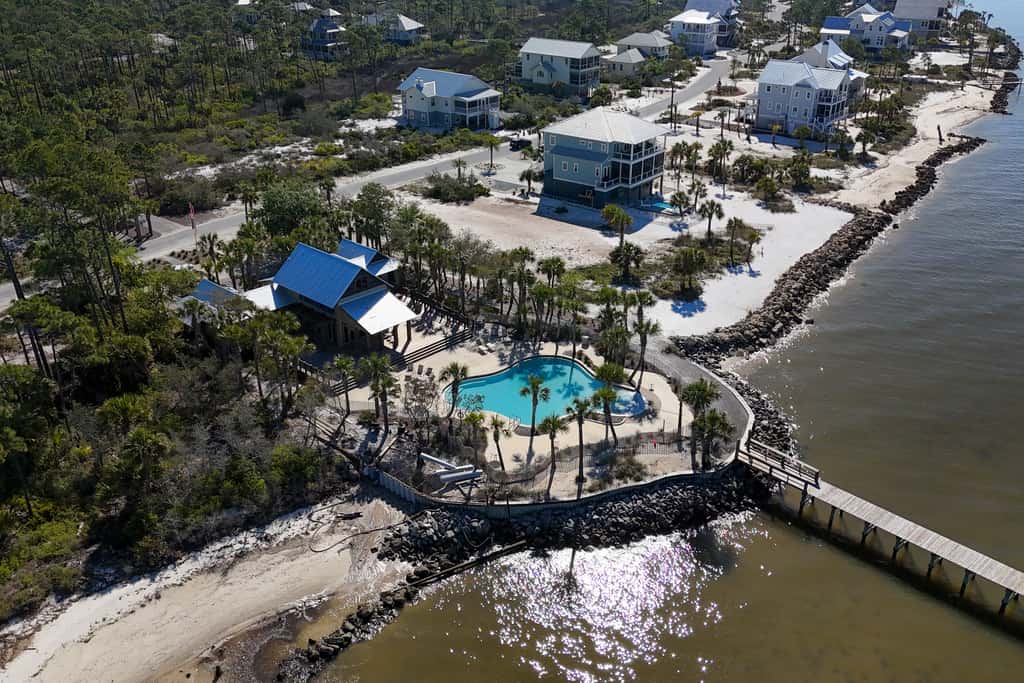 Gulf-front home with infinity pool, AC, kayaks, & paddleboard - close to beach