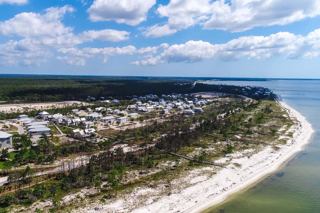 Gulf-front home with infinity pool, AC, kayaks, & paddleboard - close to beach