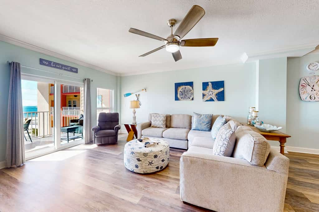 Paradise Shores 305