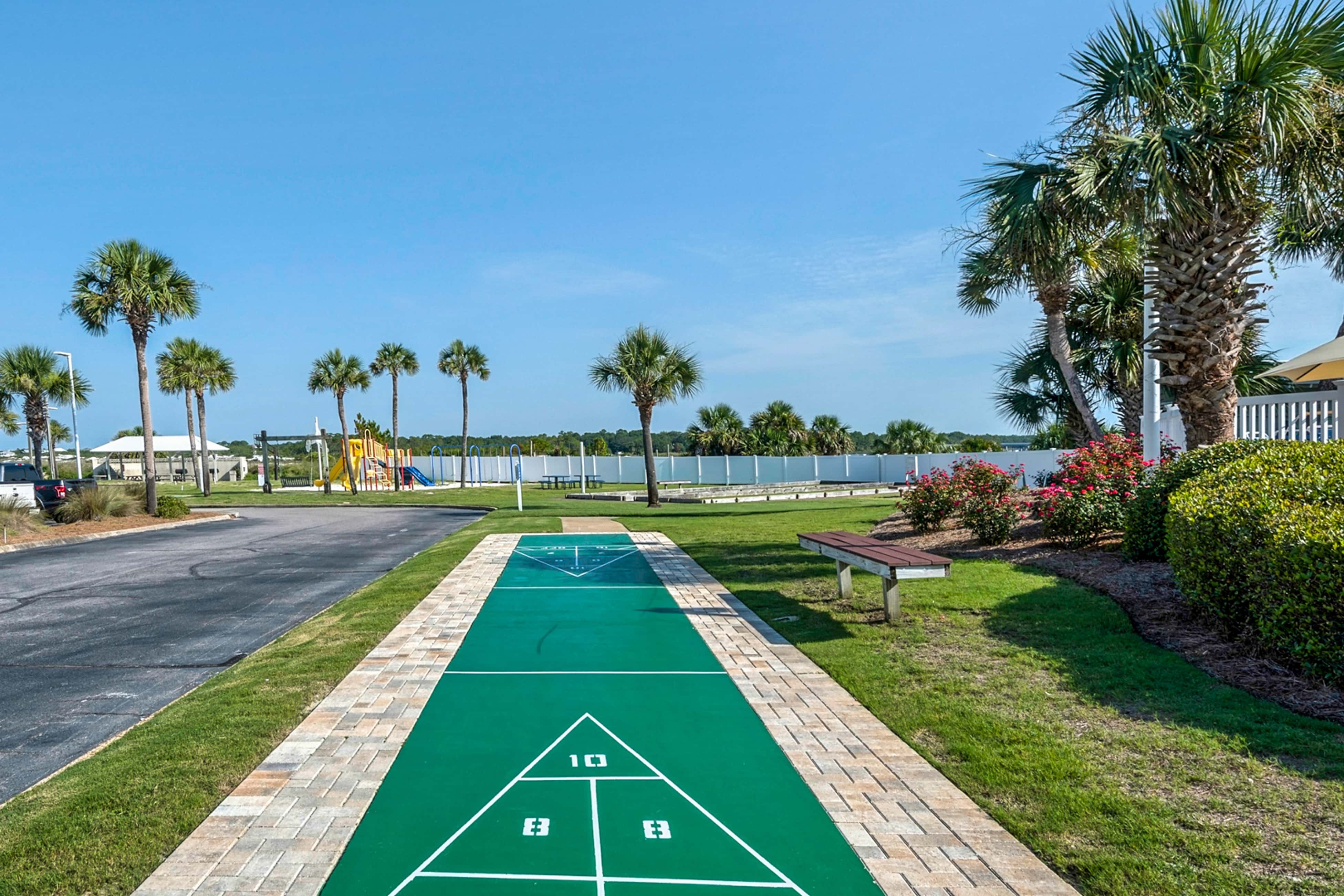 Gorgeous beachfront condo, shared pool and beach access