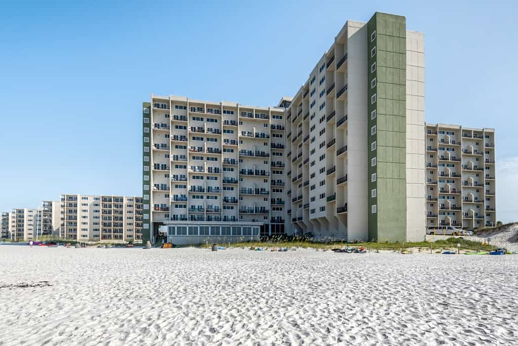 Pinnacle Port  PH18