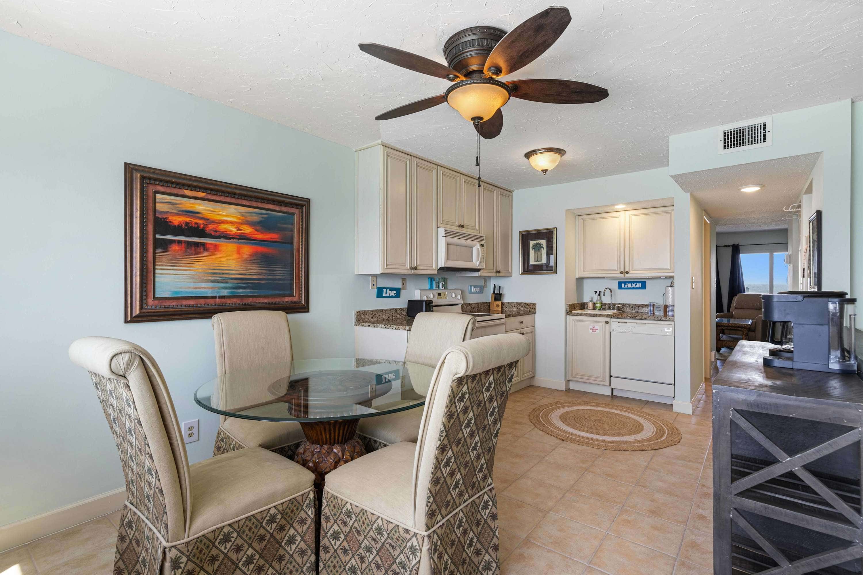 Gorgeous beachfront condo, shared pool and beach access