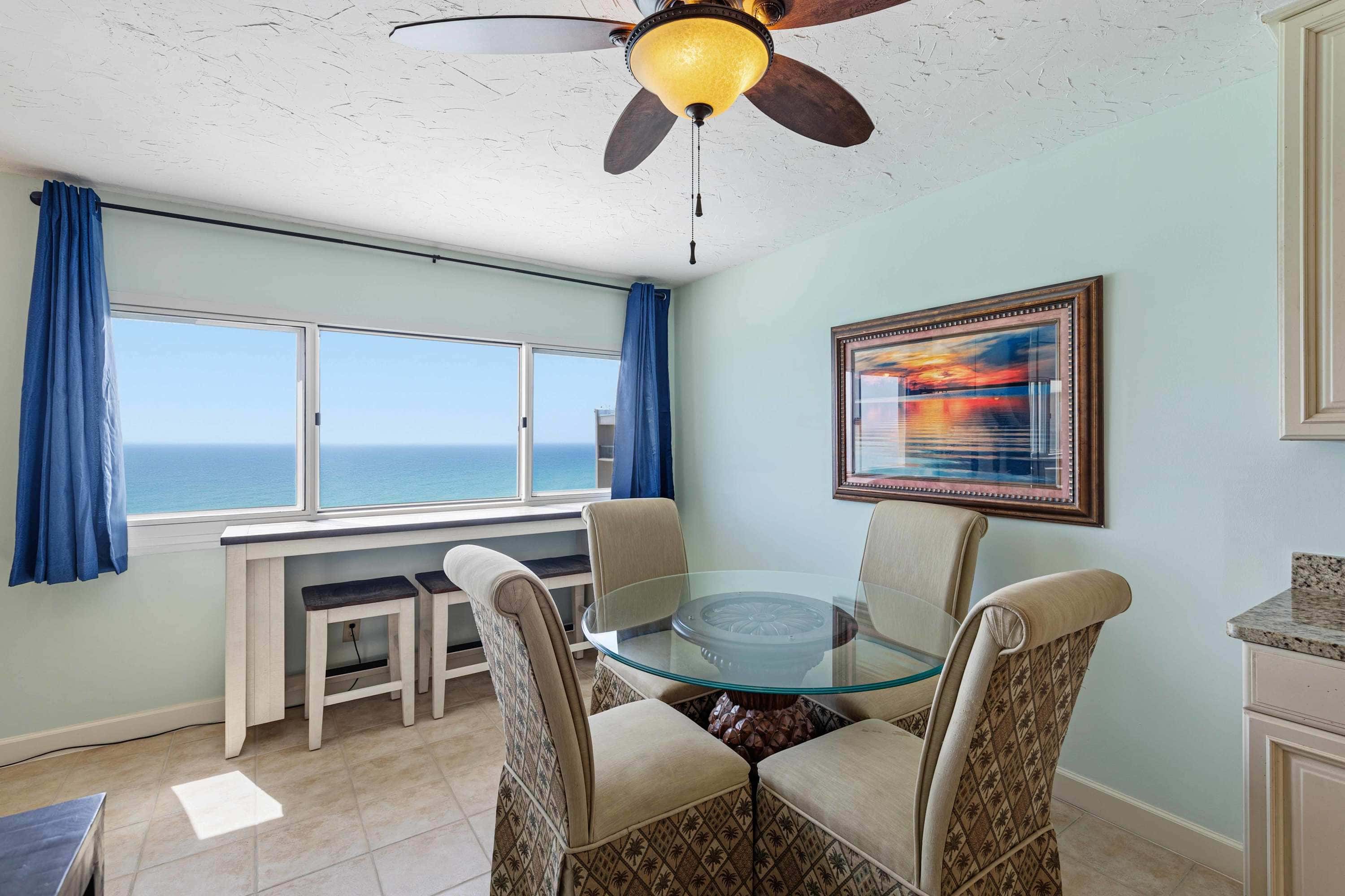 Gorgeous beachfront condo, shared pool and beach access