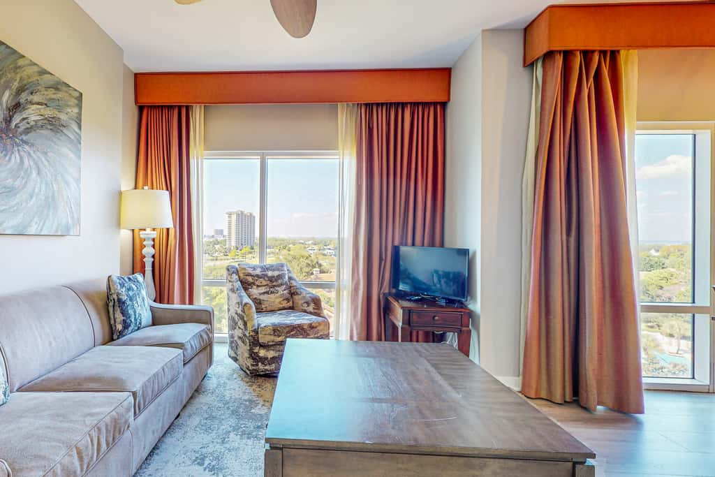 Bay-view condo 250 yards to beach w/sunset-view balcony, pool
