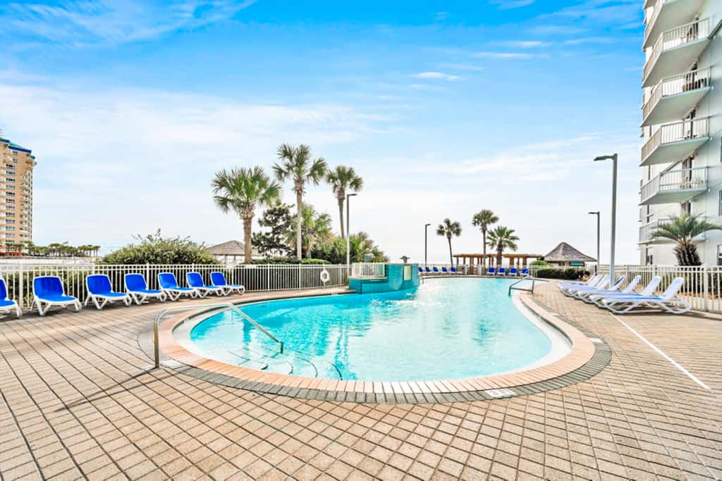Beachfront Destin Pelican Beach Resort Condo, 9th Fl Gulf Views, Pools & Hot Tub
