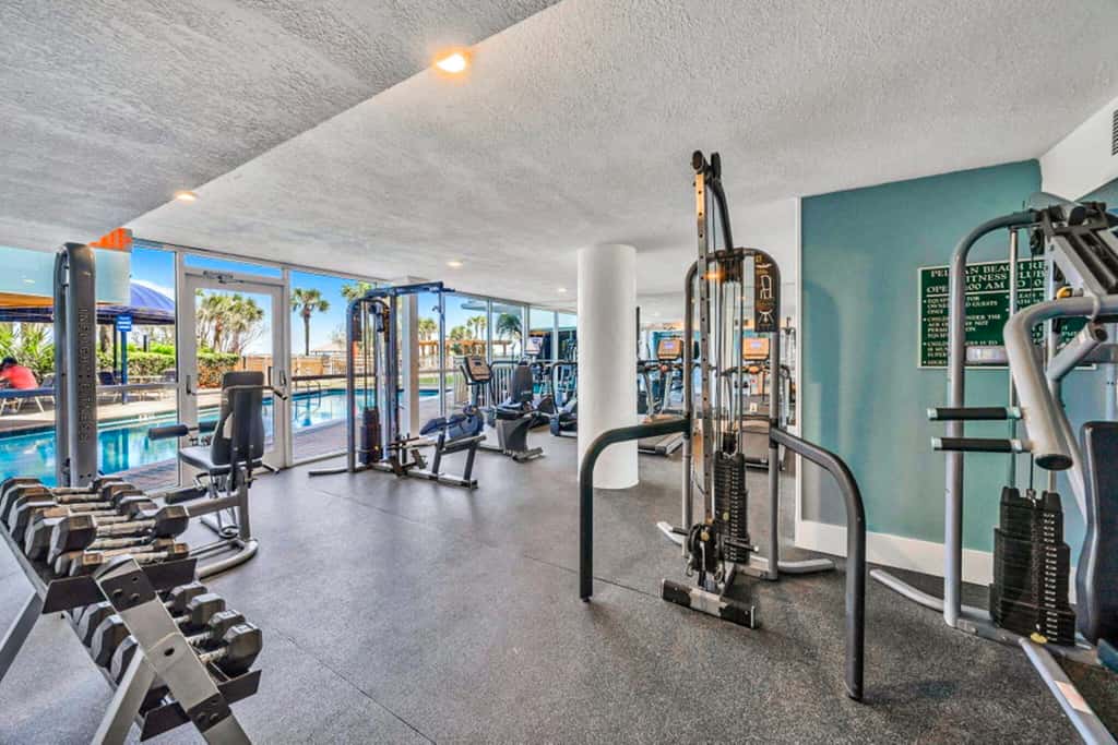 Beachfront Destin Pelican Beach Resort Condo, 9th Fl Gulf Views, Pools & Hot Tub