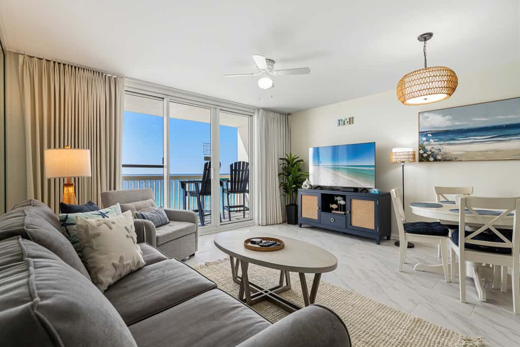 Beachfront Destin Pelican Beach Resort Condo, 9th Fl Gulf Views, Pools & Hot Tub