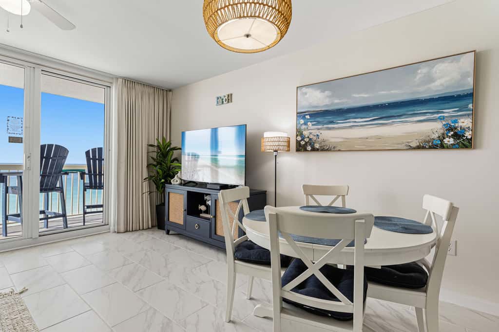 Beachfront Destin Pelican Beach Resort Condo, 9th Fl Gulf Views, Pools & Hot Tub
